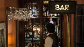 Bar (in der Unterkunft)