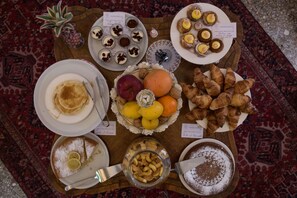 تناول الطعام