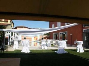 Área para banquetes al aire libre