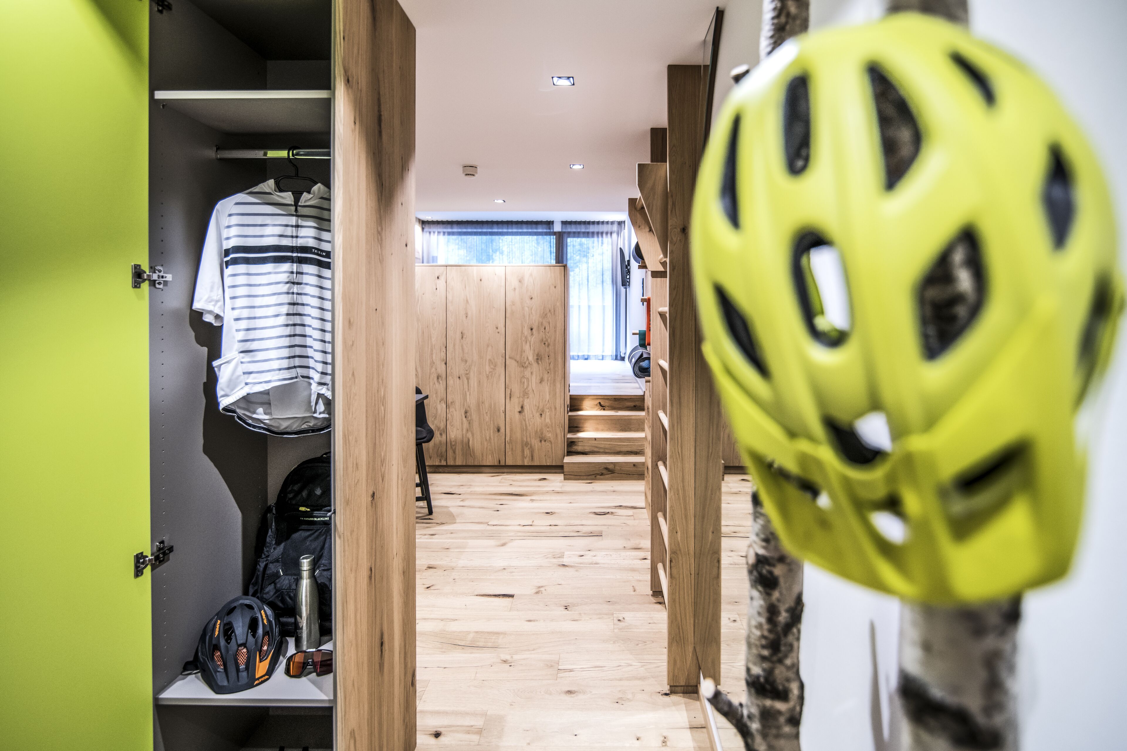 1 bedroom, in-room safe, blackout curtains, soundproofing