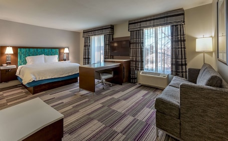 Hypo-allergenic bedding, in-room safe, blackout drapes