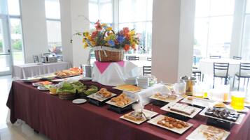 Desayuno continental incluido todos los días