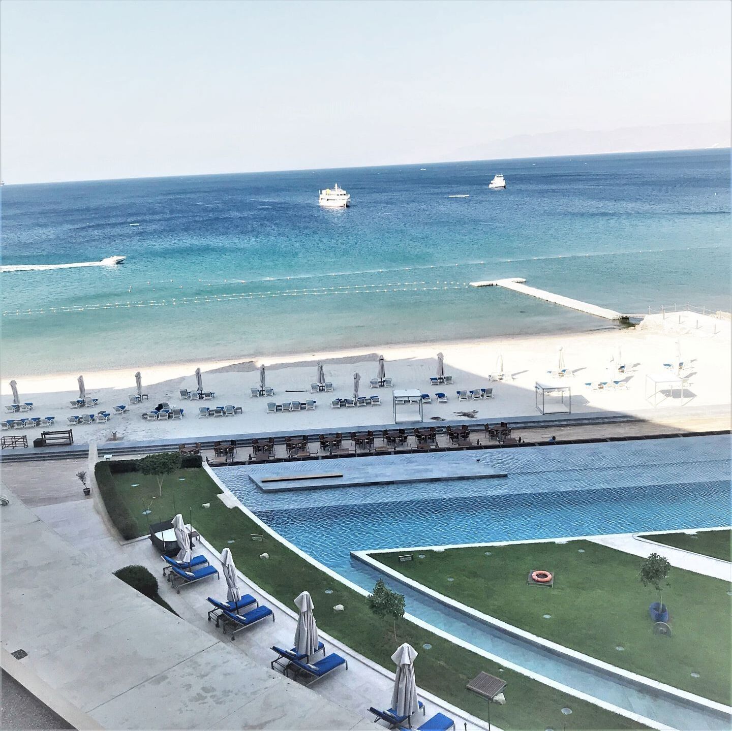 Playa | Playa privada, camas de playa gratuitas, camastros y sombrillas 