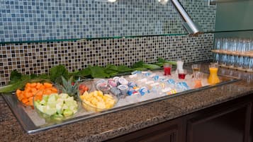 Daily buffet breakfast (USD 15.31 per person)