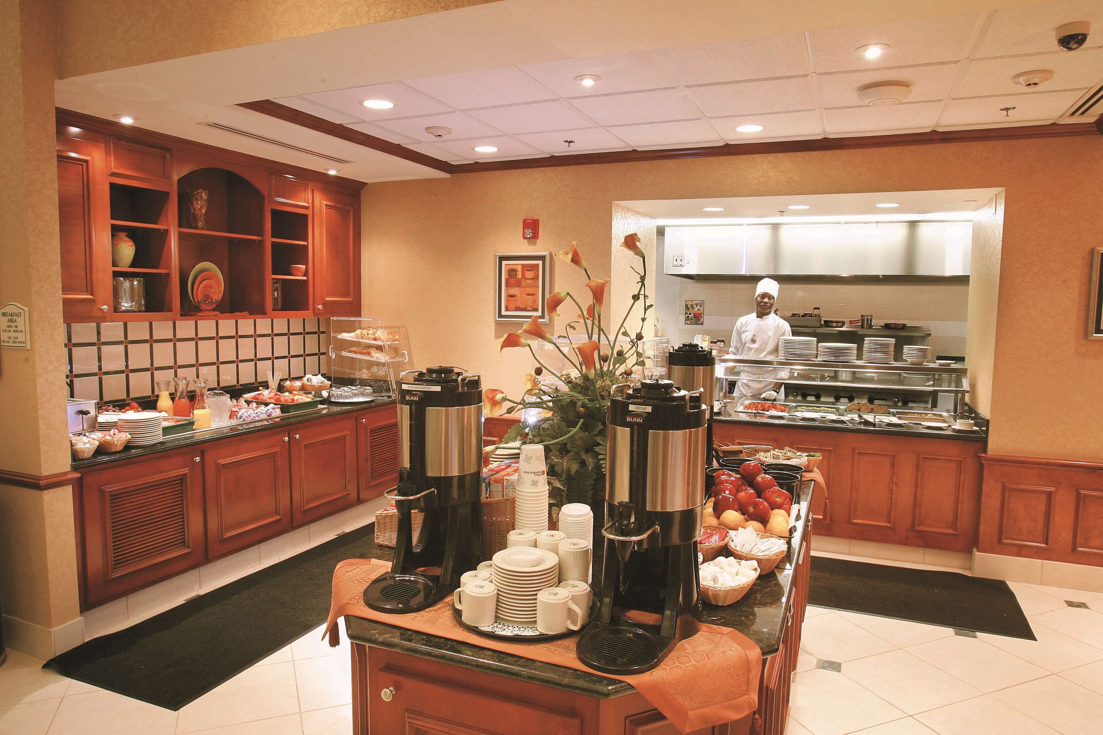 breakfast and dinner served, american cuisine