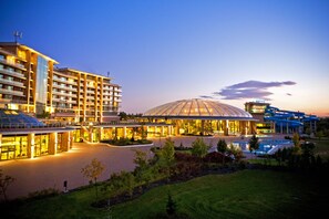 Exterior - Aquaworld Resort Budapest (Budapest)