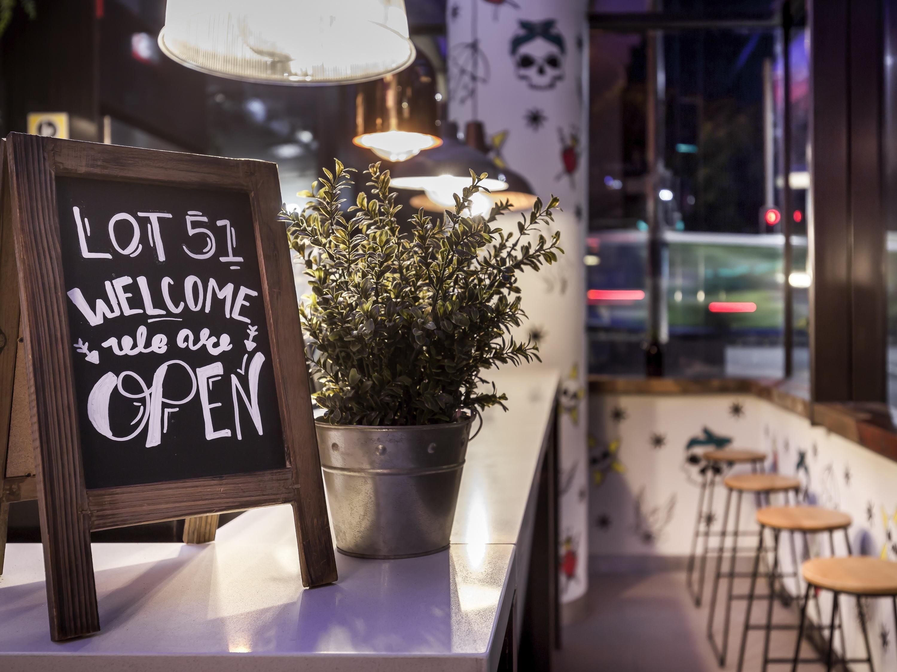 بار (في المنشاة)