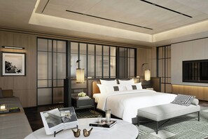 Minibar, in-room safe, desk, laptop workspace