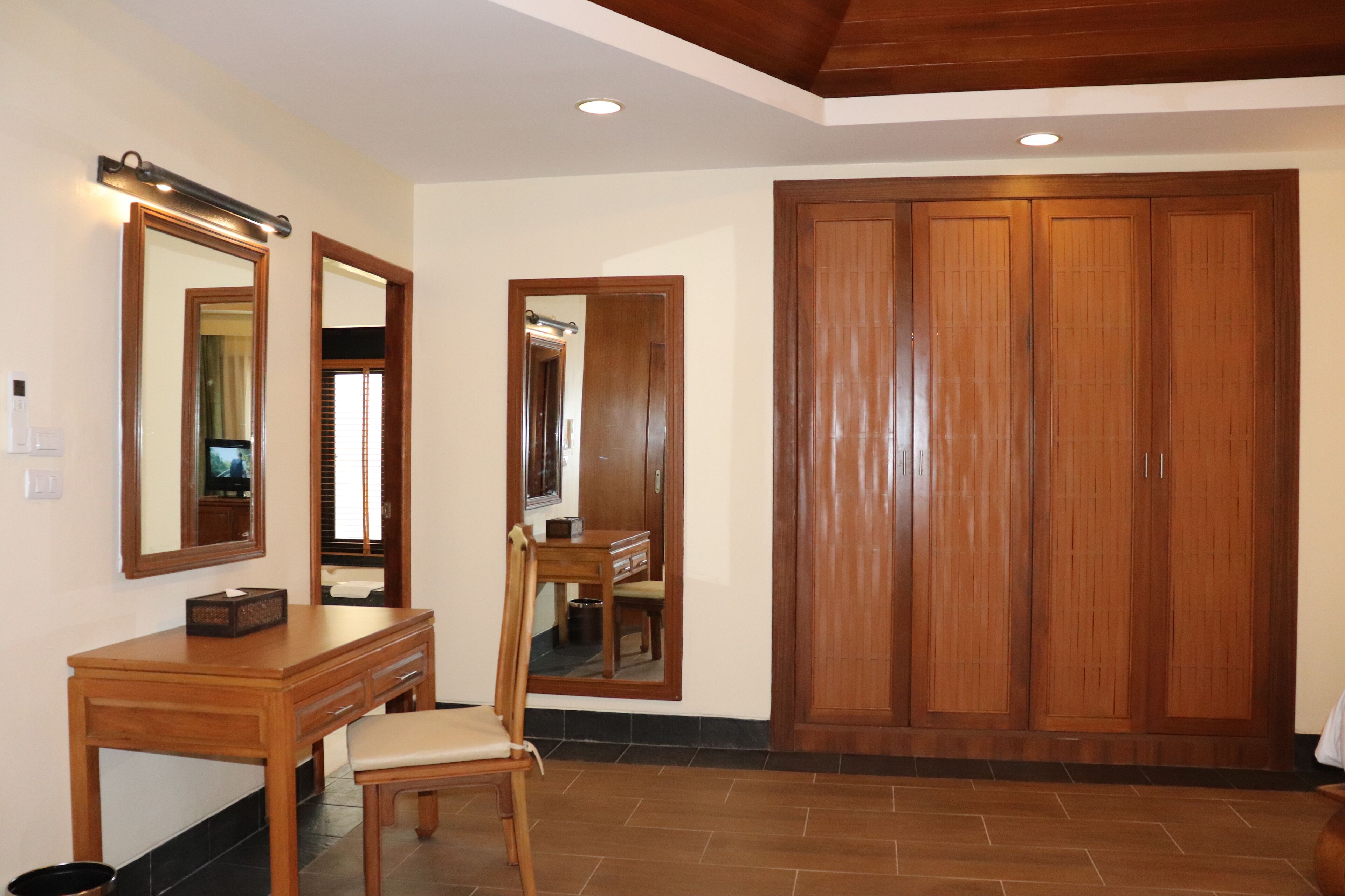 luxury villa, private pool | 1 bedroom, minibar, in-room safe, desk
