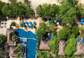 3 outdoor pools, pool umbrellas, pool loungers - Seaview Resort Khao Lak (Takua Pa)