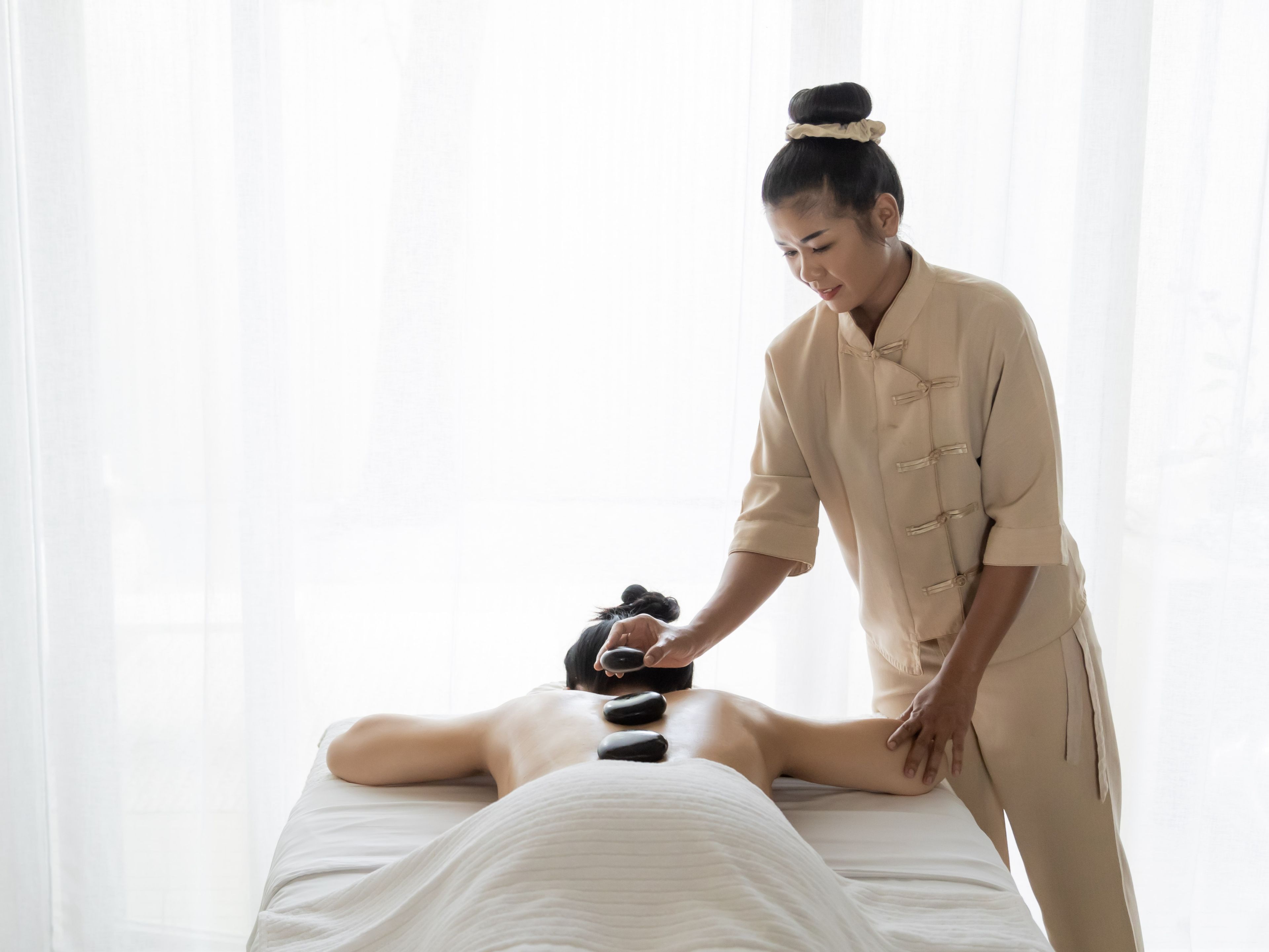 Sauna, hot tub, steam room, body treatments, aromatherapy