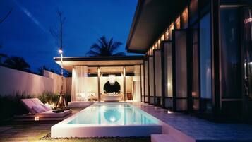 2 outdoor pools, pool umbrellas, pool loungers