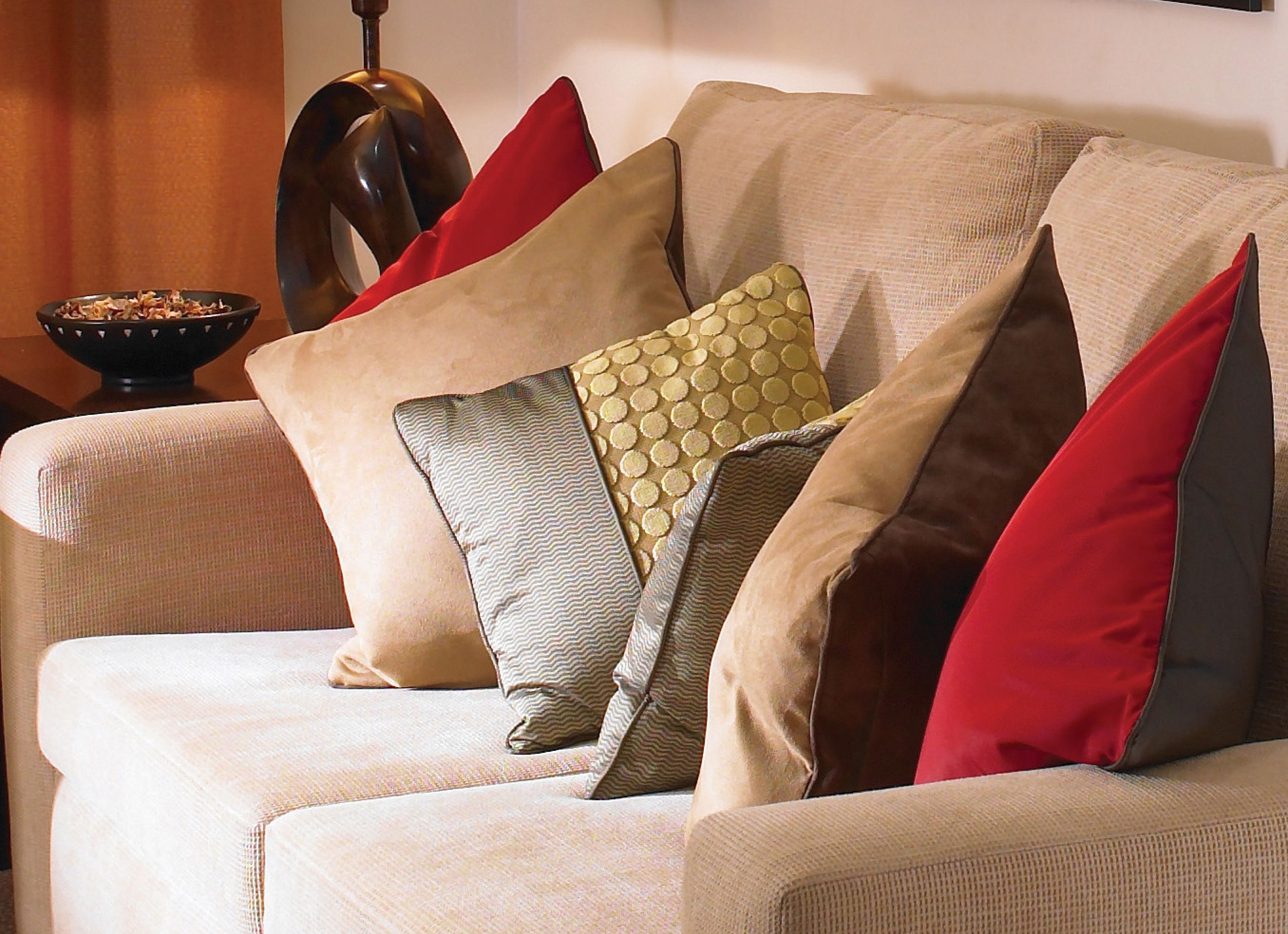 Studio Suite, 1 Queen Bed, Smoking, Kitchen | Down comforters, in-room safe, desk, laptop workspace