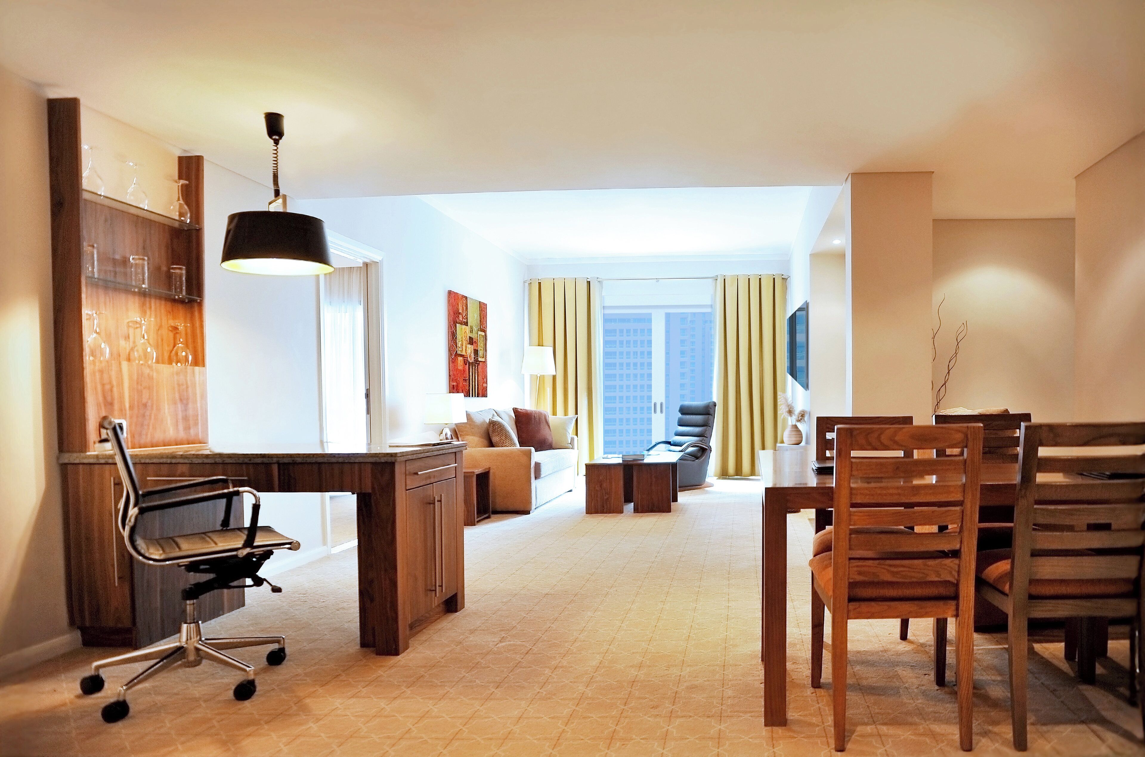 Couette en duvet d'oie, coffres-forts dans les chambres, bureau