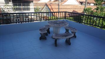 Exclusive Penthouse, 4 Bedrooms, Smoking, Mountain View | Terrace/patio