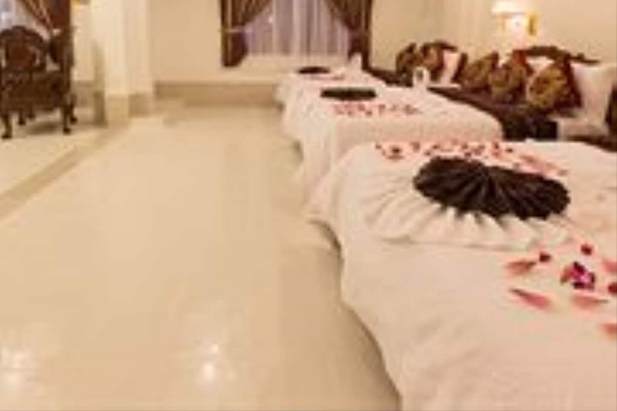Standard Twin Room | Hypo-allergenic bedding, minibar, in-room safe, rollaway beds
