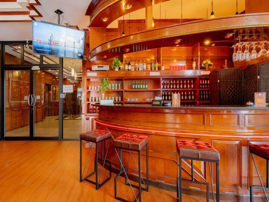 Bar (en el alojamiento)