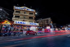 A multi-story building with a sign reading "LAMAI HOTEL" prominently displayed. - Lamai Hotel (Patong)