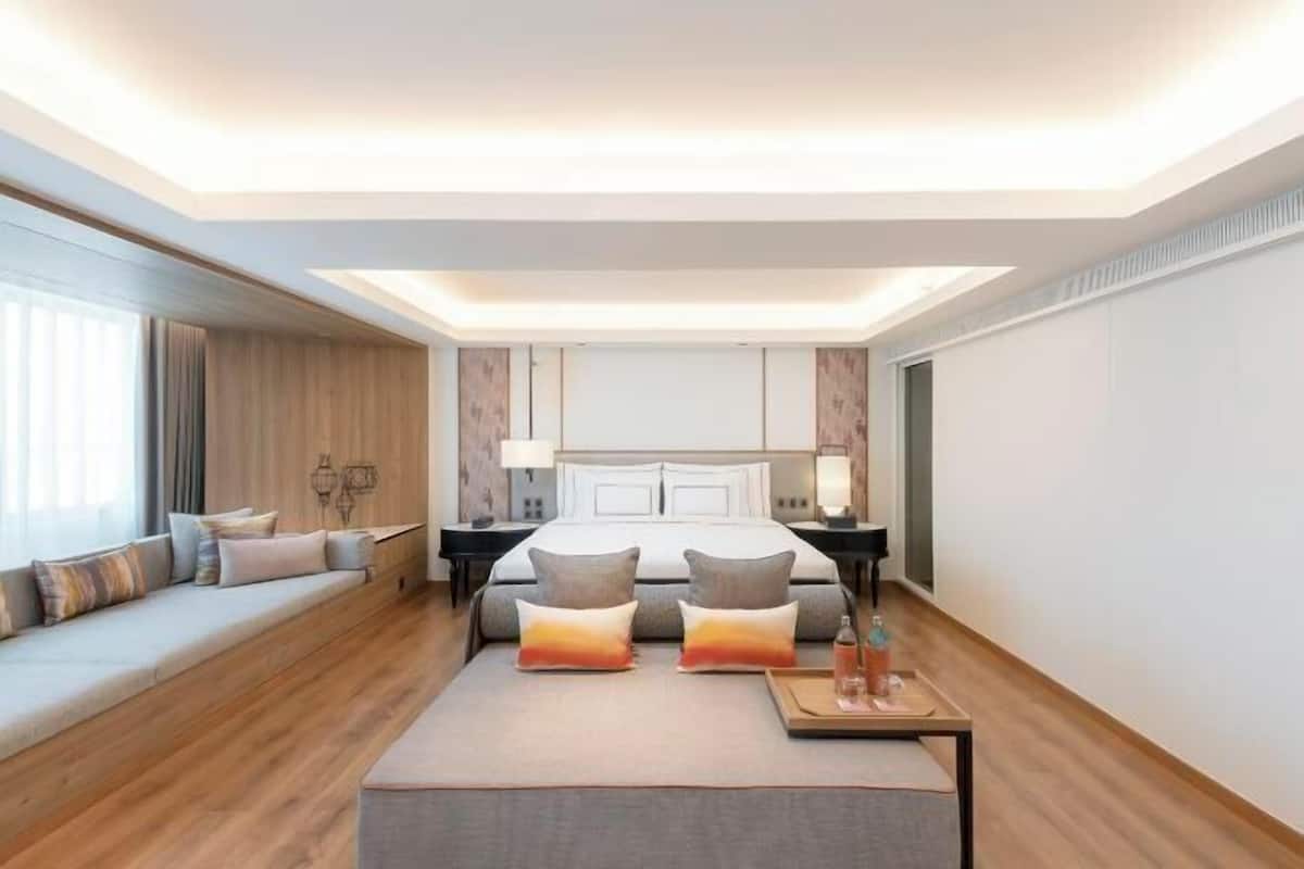 Minibar, in-room safe, desk, blackout curtains