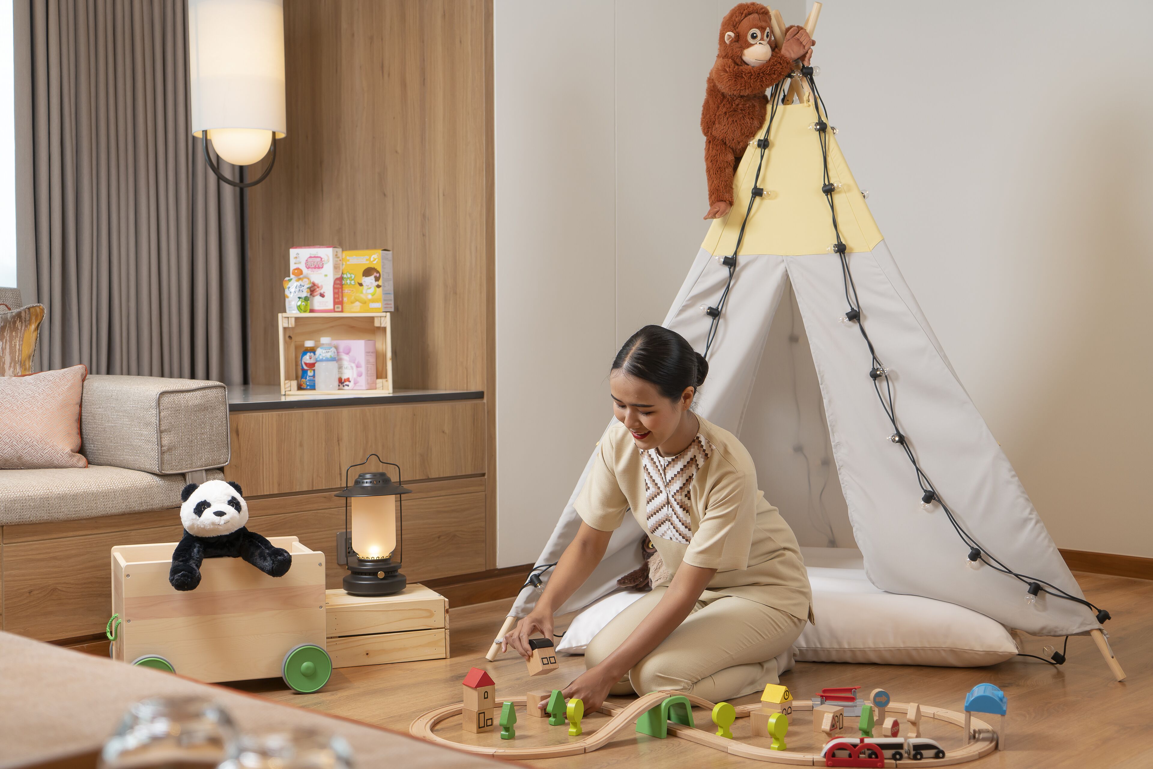 family room | minibar, in-room safe, desk, blackout curtains