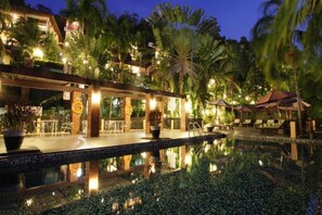 Outdoor pool - Patong Cottage (Patong)