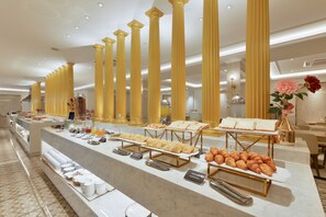 Restaurant - The Beverly Hotel Pattaya (Pattaya)
