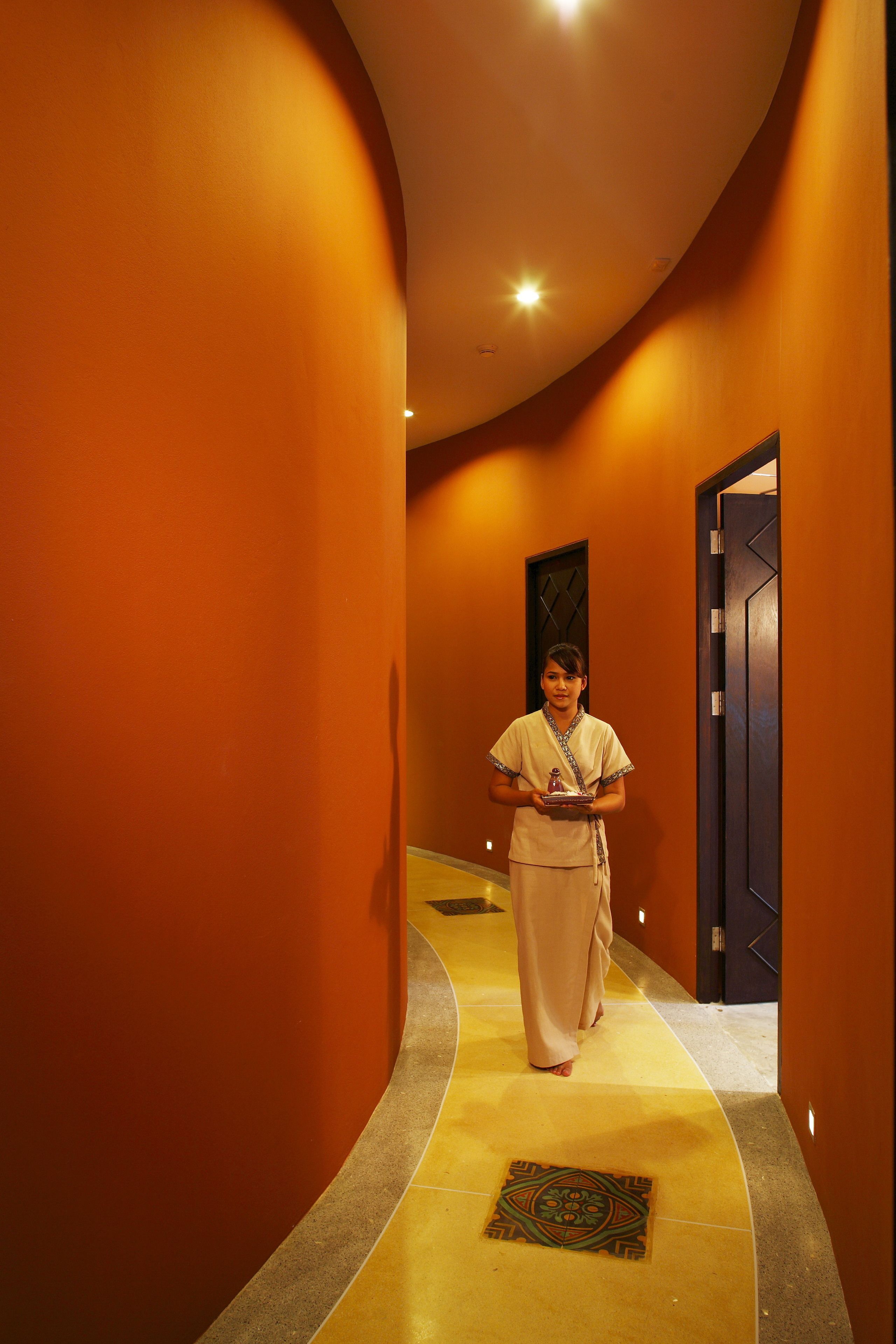 couples treatment room(s), body treatments, aromatherapy, body wraps