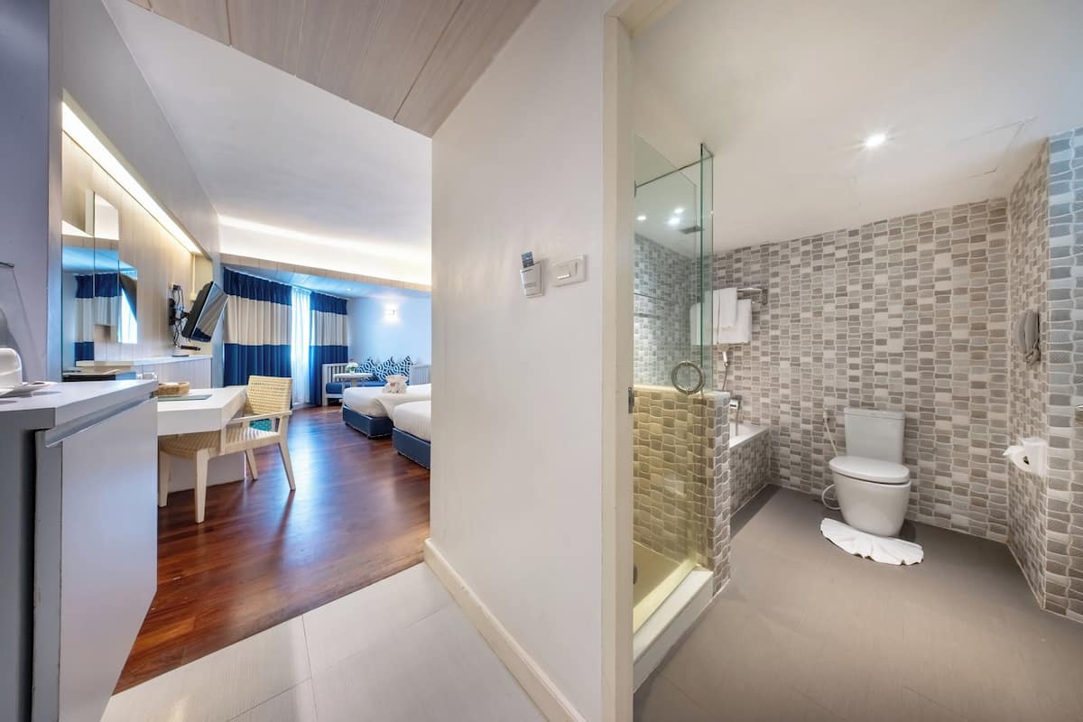 Desk, laptop workspace, free WiFi, bed sheets