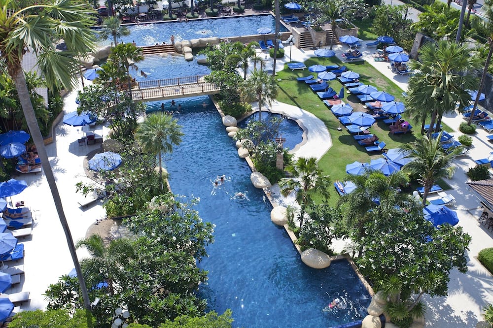 Jomtien Palm Beach Hotel And Resort