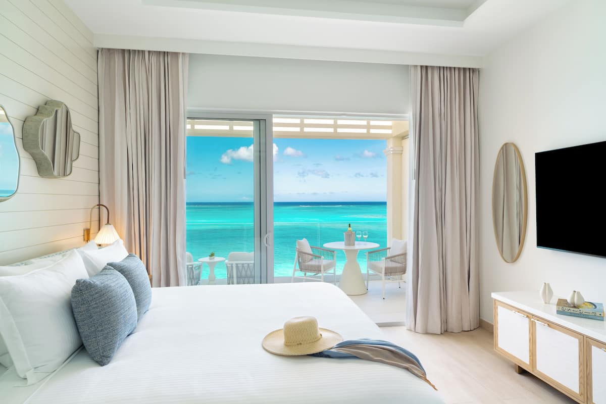 1 bedroom, egyptian cotton sheets, premium bedding, down duvets