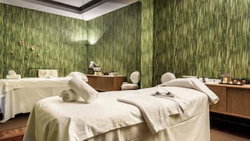 Sauna, hot tub, Turkish bath/hammam