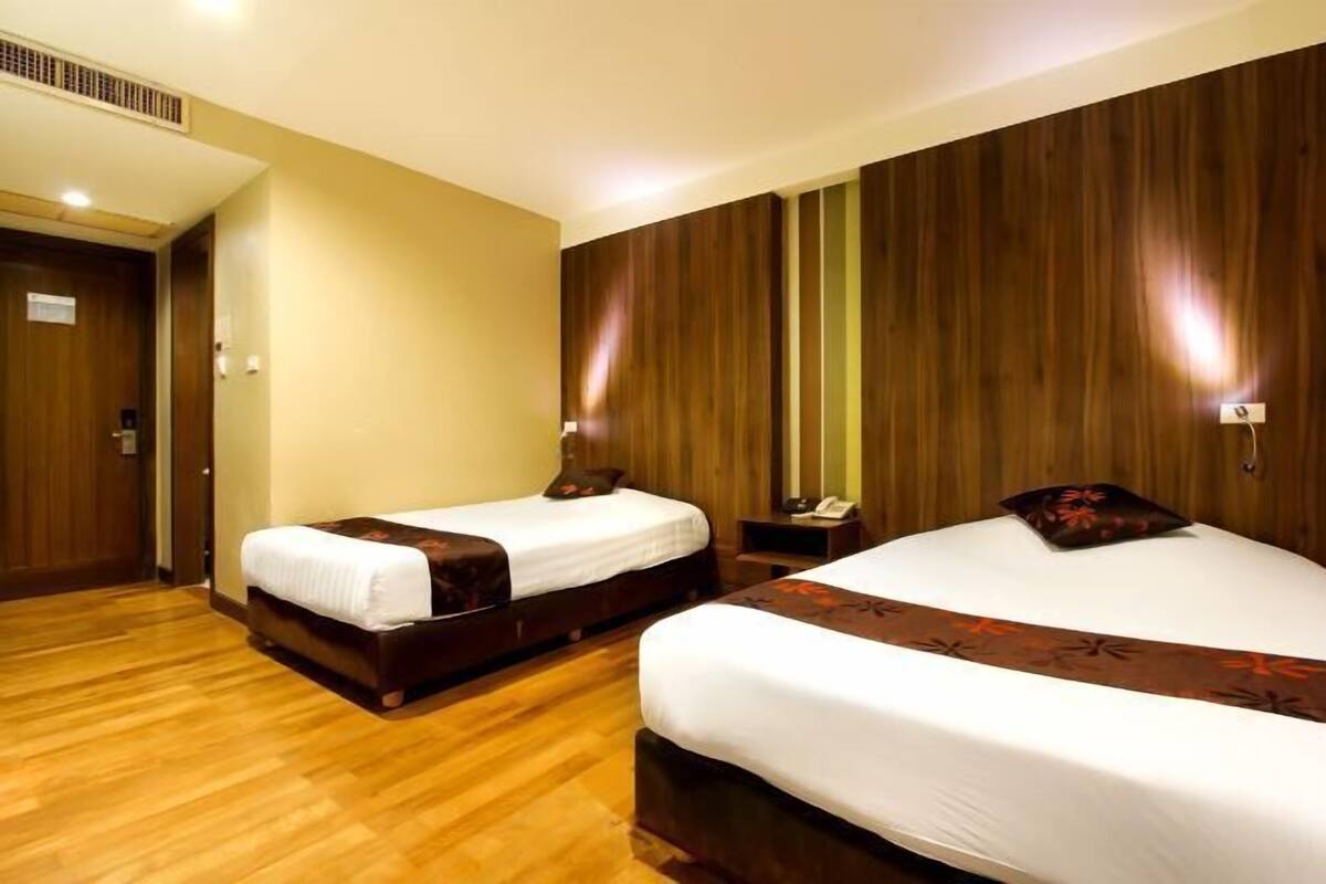In-room safe, desk, blackout curtains, iron/ironing board (on request)