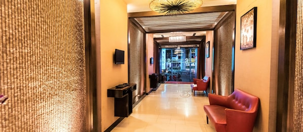 로비 좌석 공간