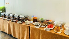 Breakfast buffet - Bally Suite Silom (Bangkok)