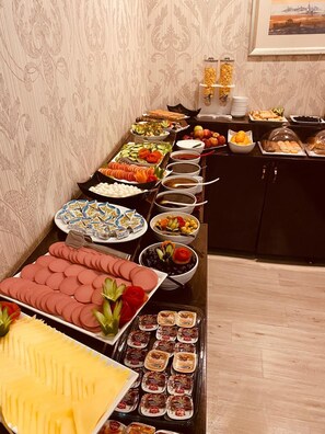 Daily buffet breakfast for a fee - Adora Hotel (Istanbul)