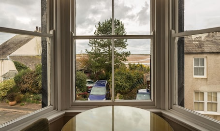 Junior Suite, Ensuite | Desk, soundproofing, iron/ironing board, free WiFi