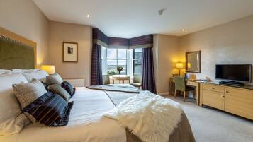 Junior-Suite, mit Bad | Schreibtisch, schallisolierte Zimmer, Bügeleisen/Bügelbrett