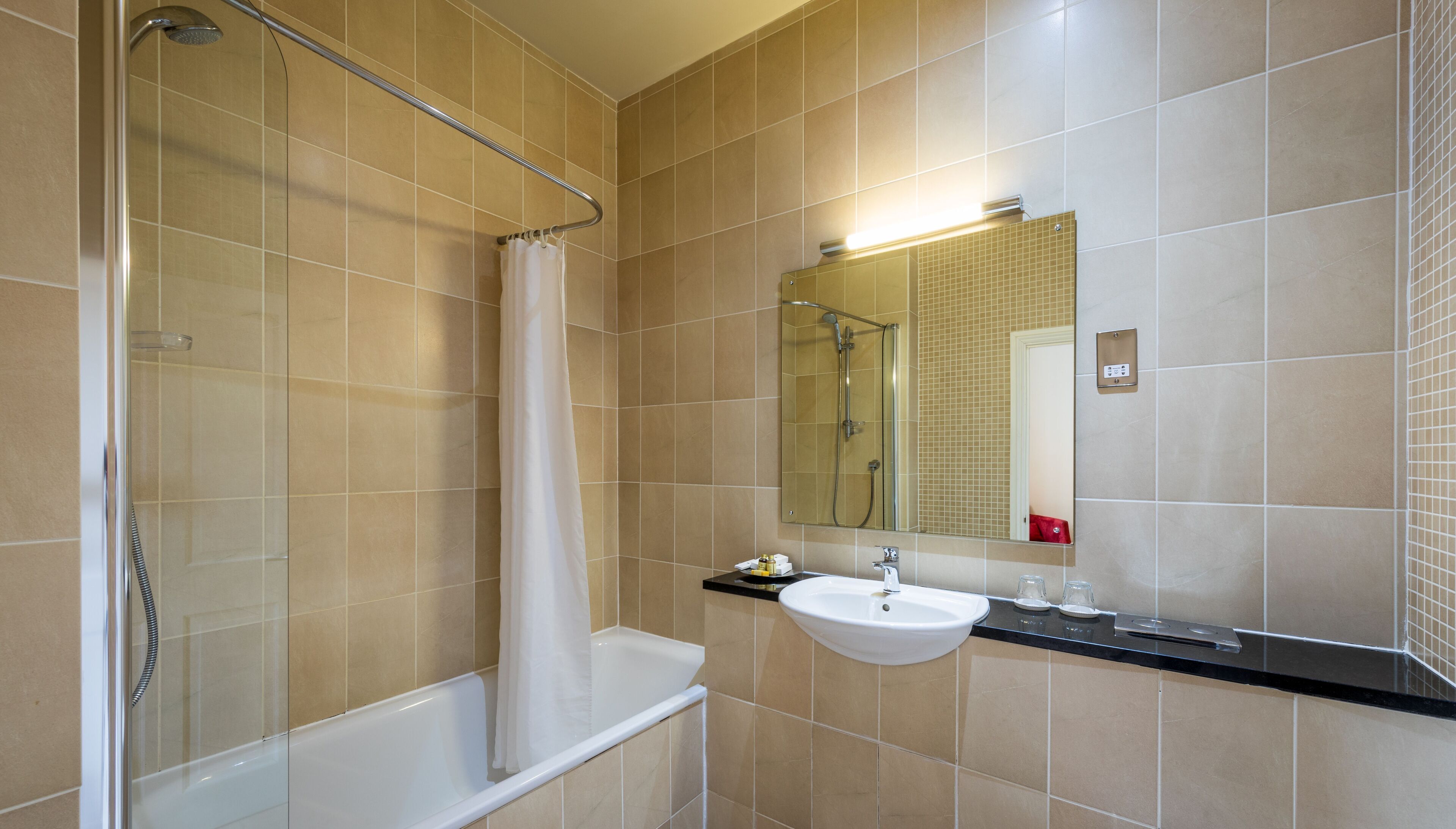 desk, soundproofing, iron/ironing board, free wifi