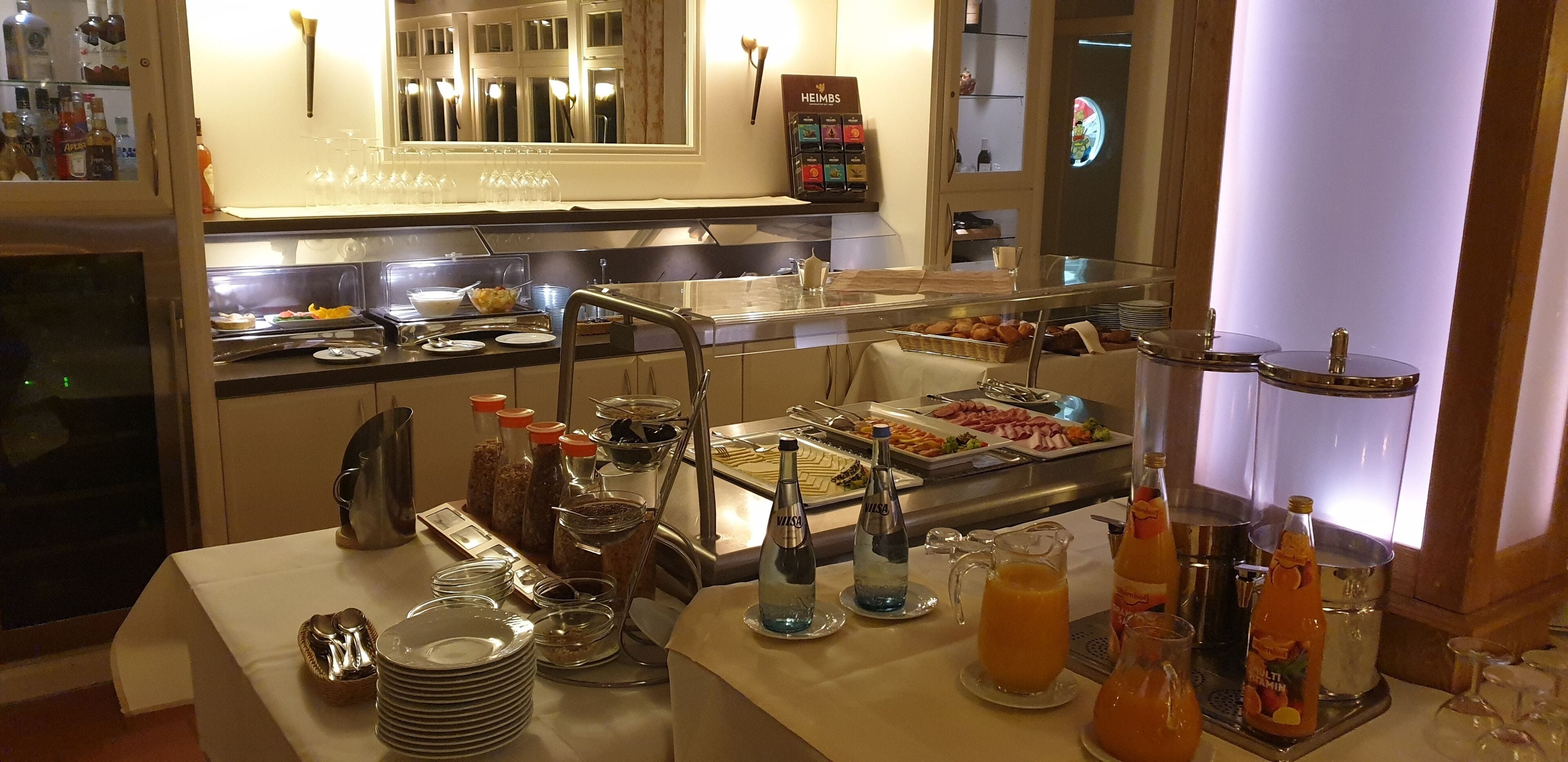 Daily buffet breakfast (EUR 4.80 per person)