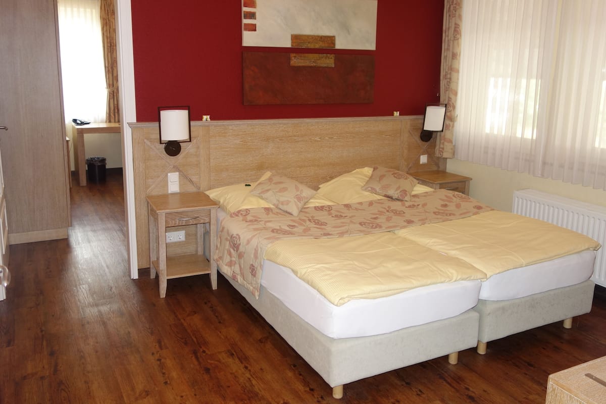 Family Room, 2 Bedrooms | 1 bedroom, premium bedding, down comforters, pillowtop beds