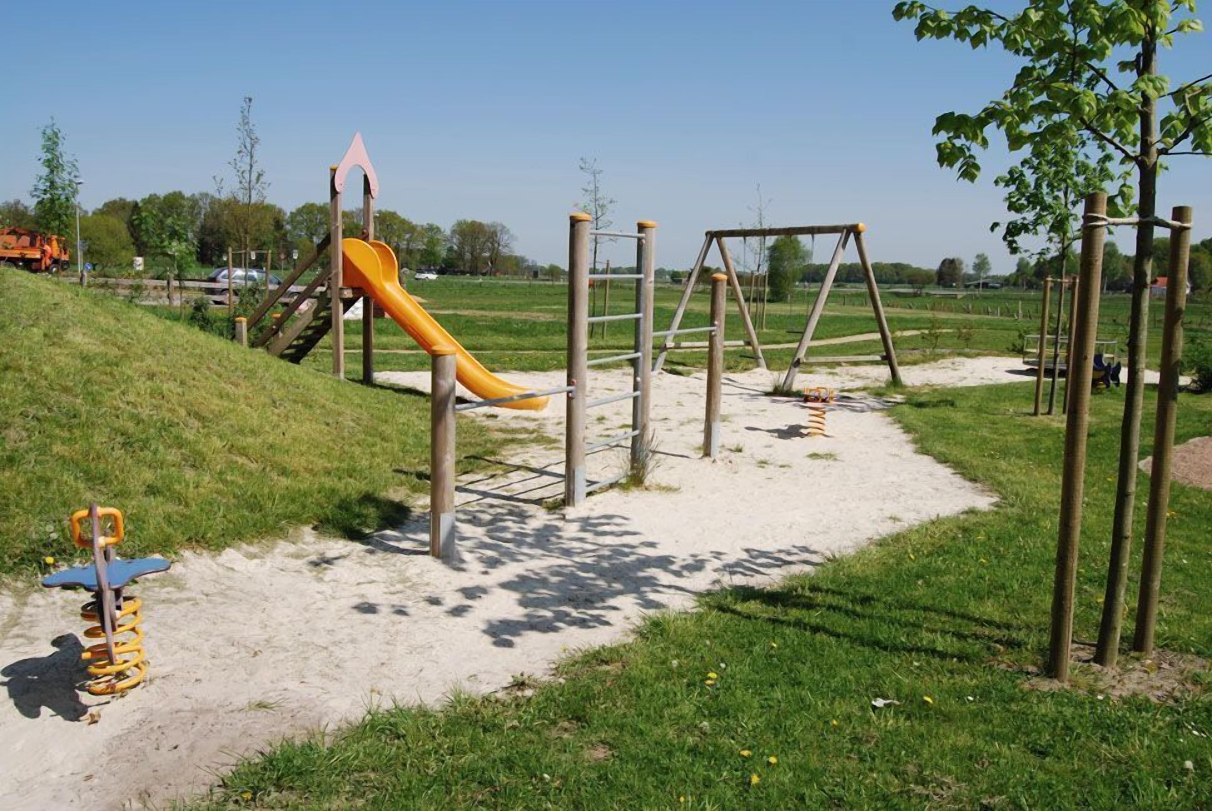 children’s play area – outdoor
