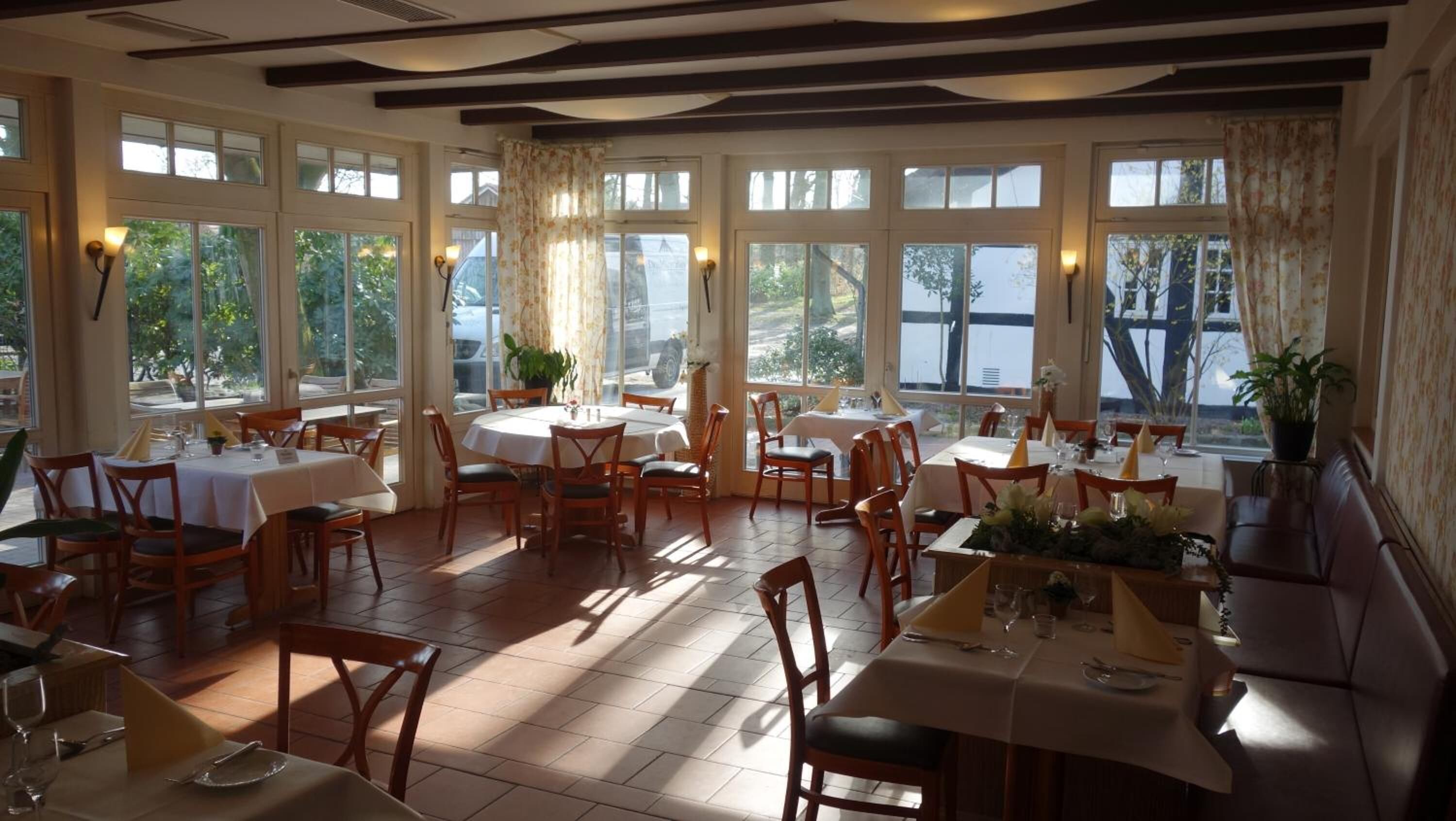 breakfast, lunch, dinner served; german cuisine, al fresco dining