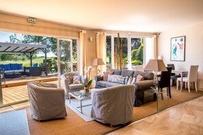 Reception - Carnac Lodge Hotel & Spa (Plouharnel)