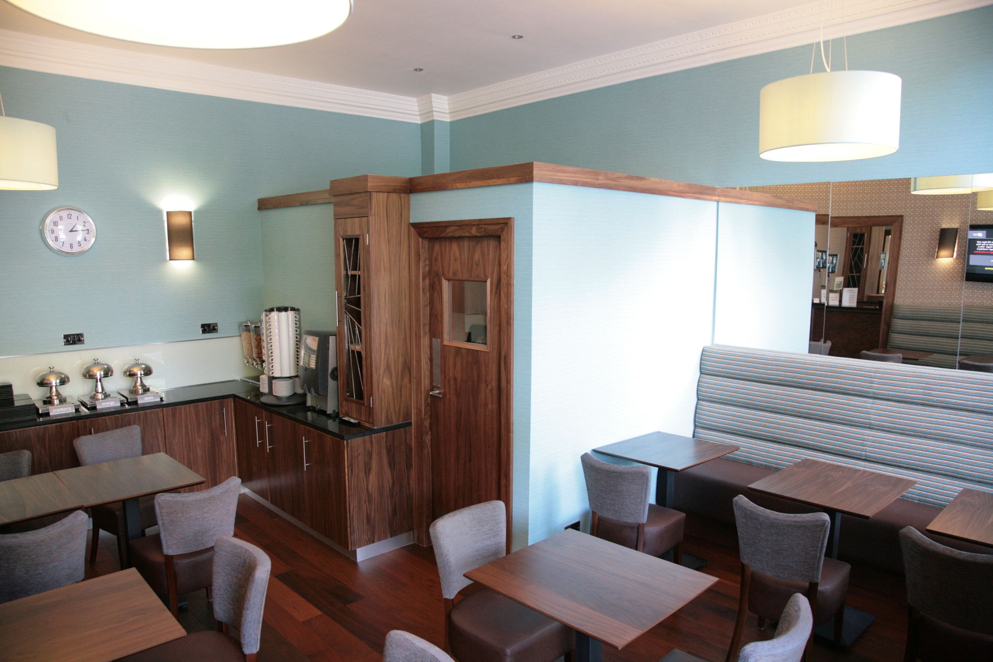 daily full breakfast (gbp 9.99 per person)