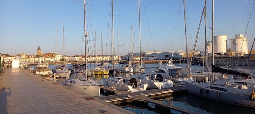 Hôtel SABLES D'O et son restaurant "LE 16 BIS"