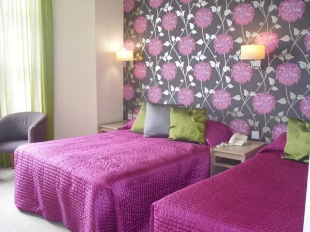 In-room safe, iron/ironing board, cots/infant beds, free WiFi