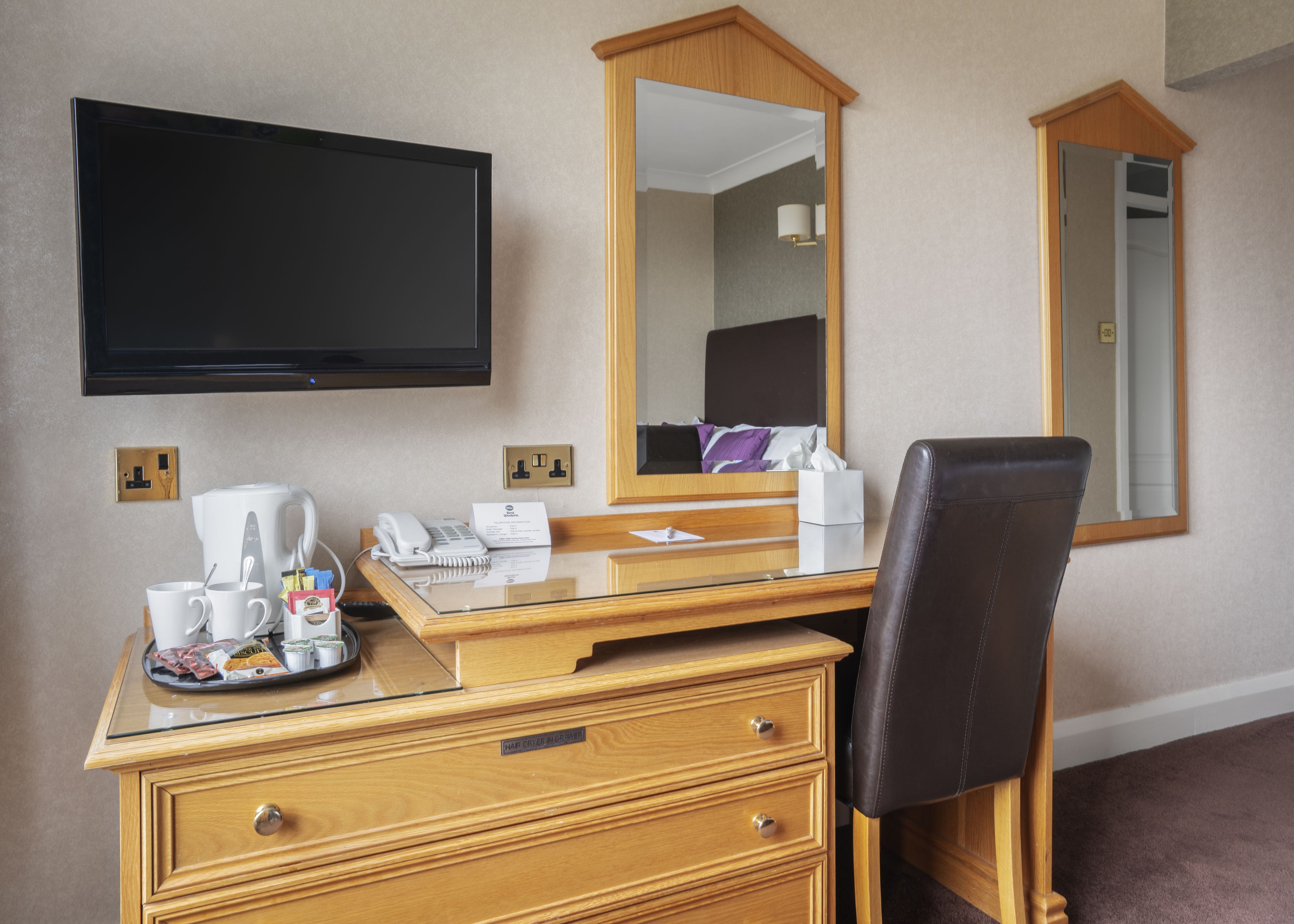 desk, laptop workspace, iron/ironing board, free wifi