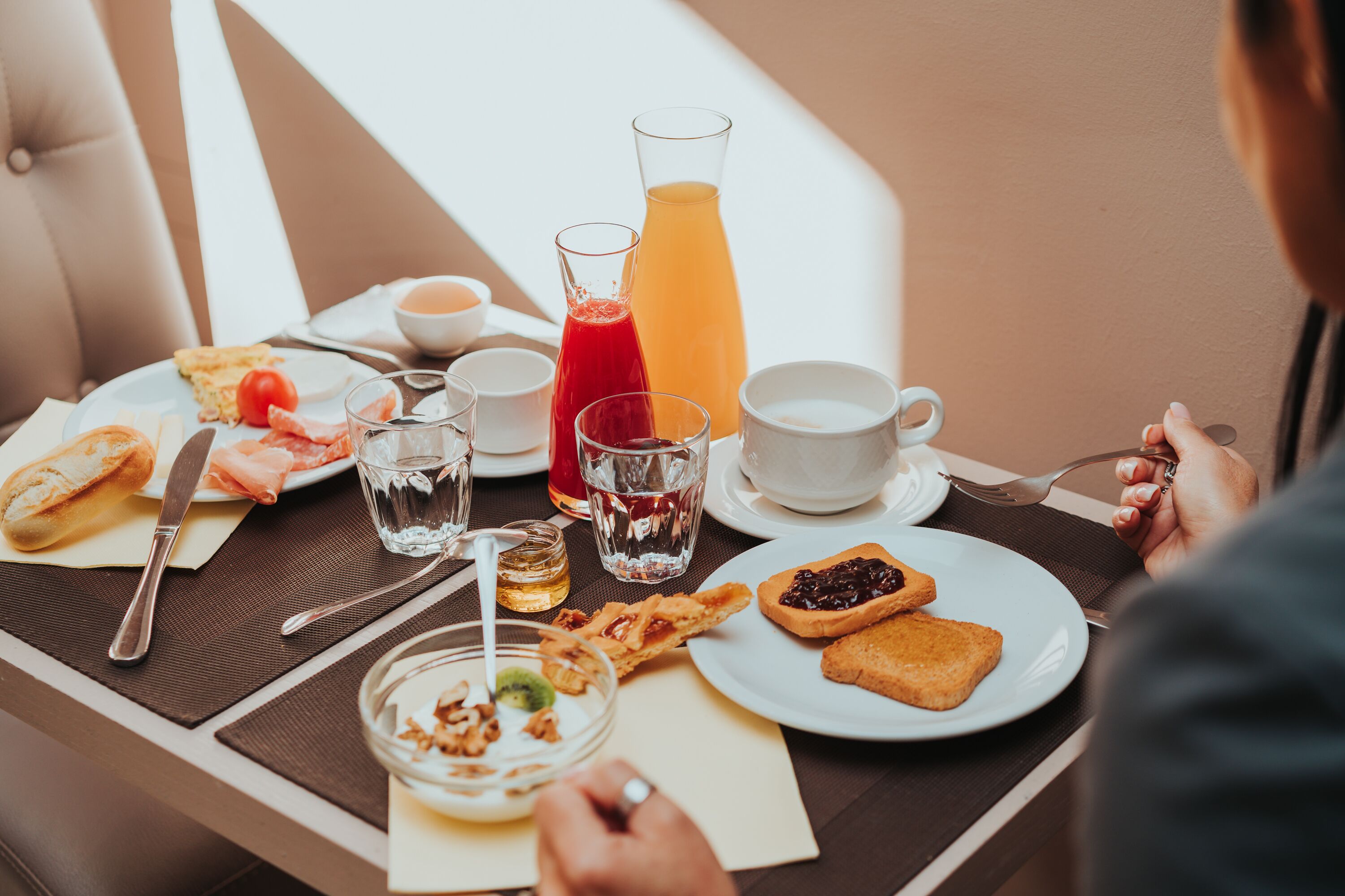 free daily buffet breakfast