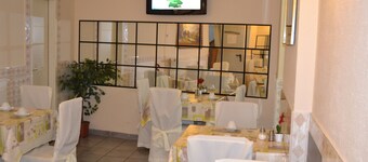 Angel Hotel