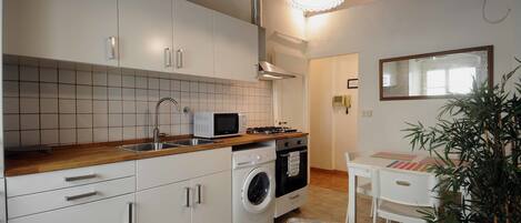 Apartment, 2 Bedrooms, Garden View, Annex Building (Large) | Private kitchen | Microwave, oven, stovetop, dishwasher